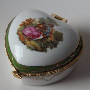 Heart-Shaped Gold & Green Design Porcelain Jewelry Box with  Romantic Scene